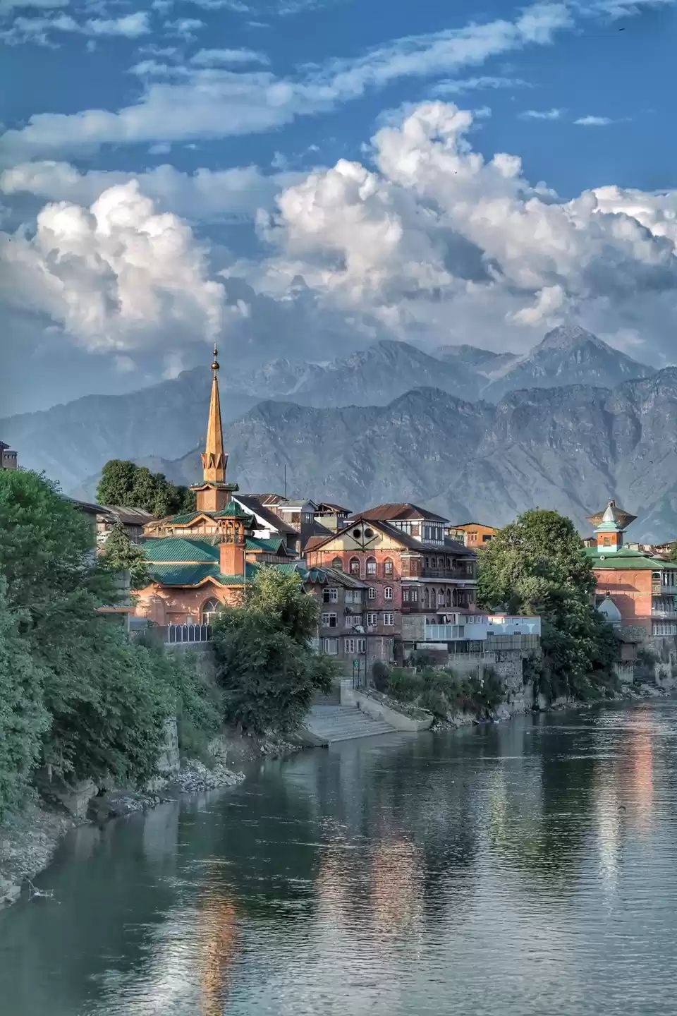 Ancestral Family House - Bul Bul Lanker